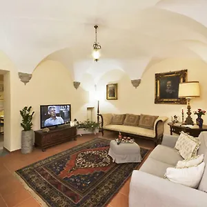 Appartement Via Dei Fossi 